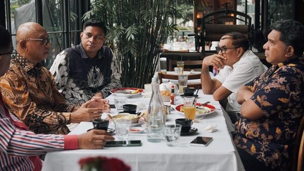 Rektor UKIM Lakukan Pertemuan Strategis di Jakarta, Bahas Pengembangan Institusi Bersama Tokoh Nasional
