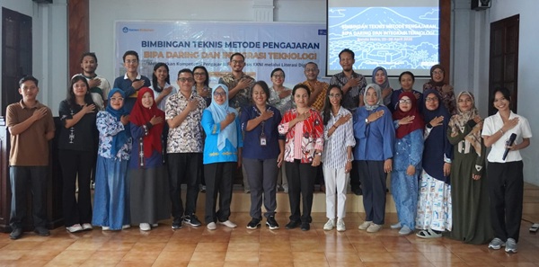 Perkuat Kompetensi Pengajar di Era Digital, UKIM Kirim Delegasi Bimtek BIPA ke Banda Neira