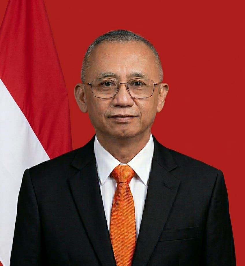 Drs. J. Kwelju, M.Si.